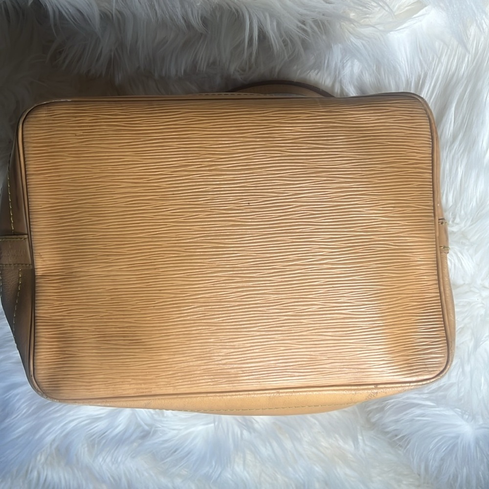 Louis Vuitton Epi noe vintage Leather Bucket Bag - Picture 8 of 14
